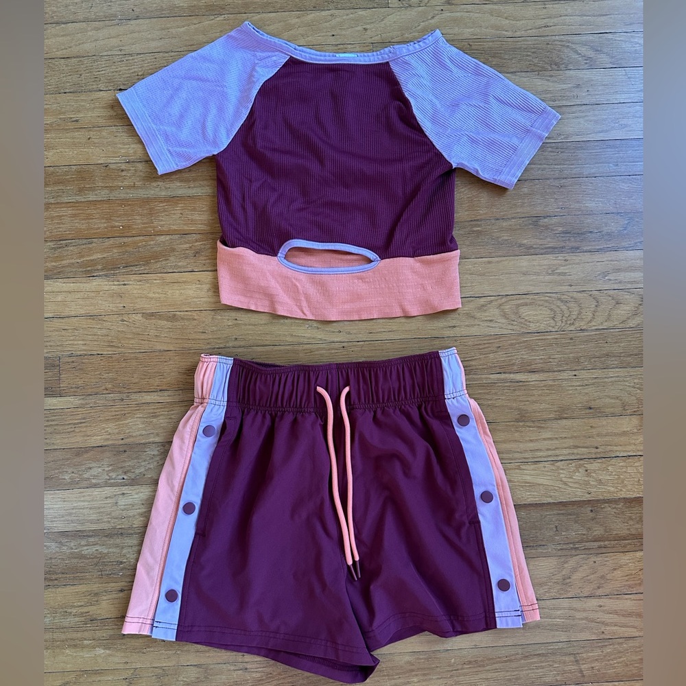 Matching shorts + cropped tee gym set